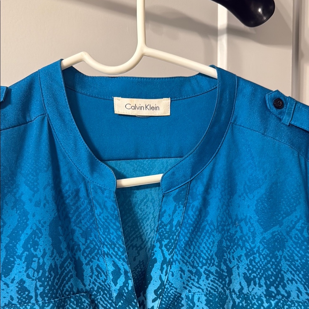 Calvin Klein Teal Patterned Top